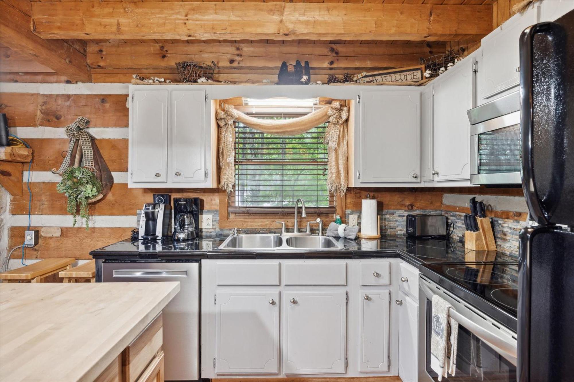 A Charming Cabin, Pool, Firepit, Hot Tub-Jacuzzi Gatlinburg Exterior foto
